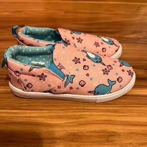 NWOT size 10 toddler girl shoes